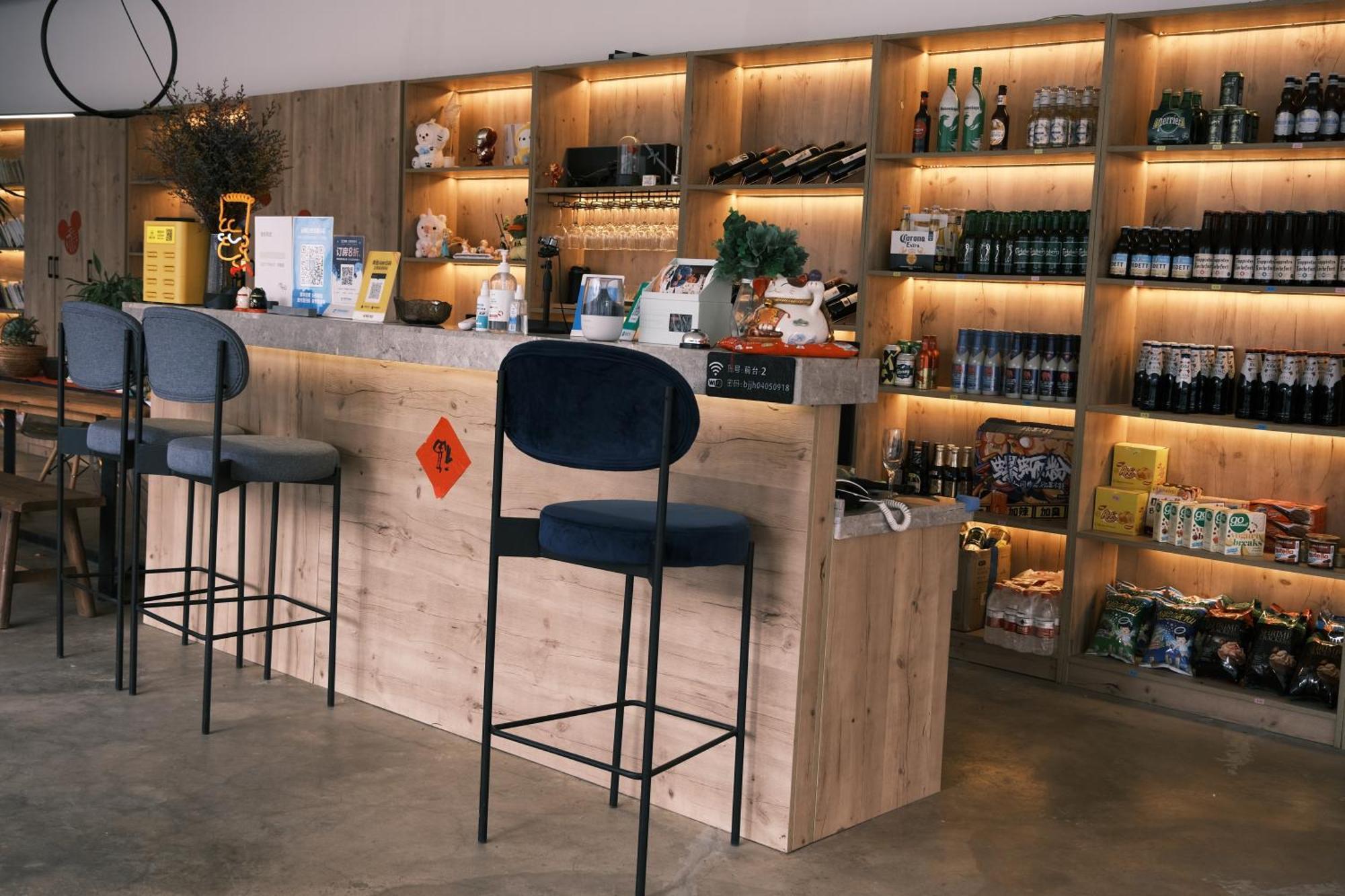 No Flowers Boutique Hostel 쿤밍 외부 사진