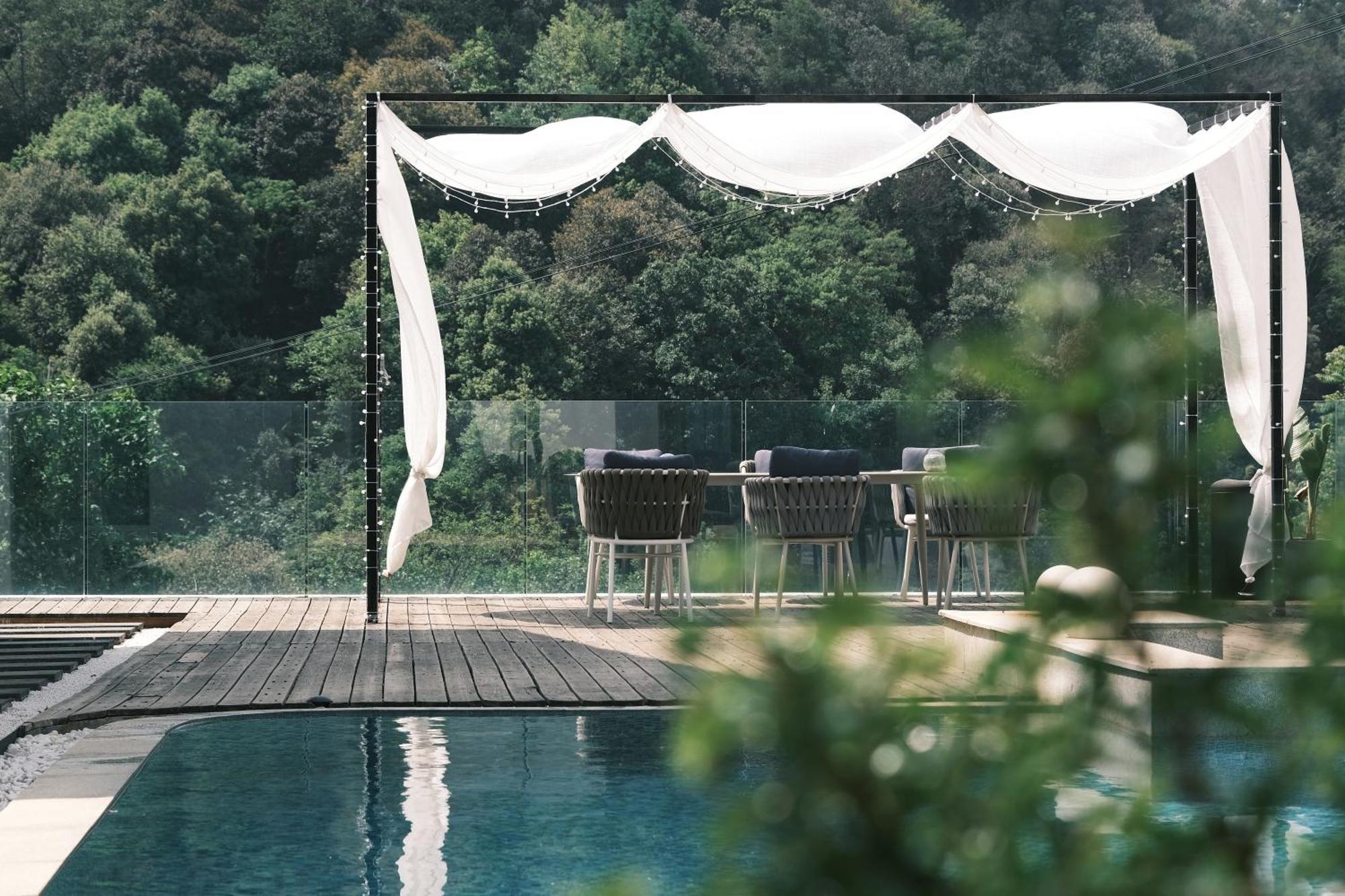 No Flowers Boutique Hostel 쿤밍 외부 사진