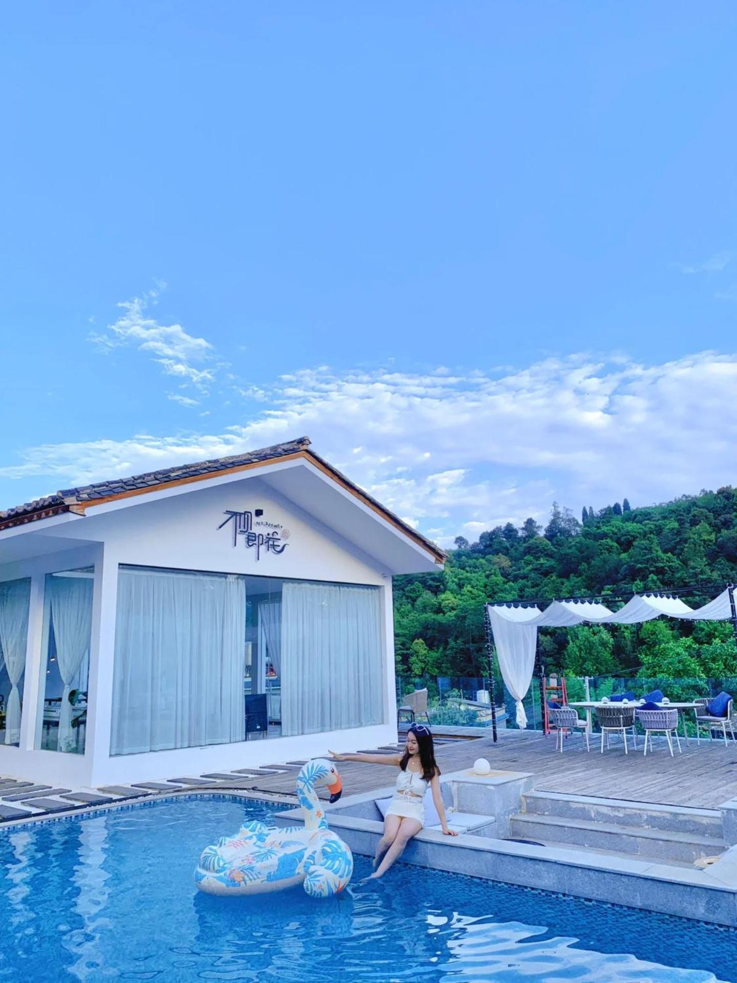 No Flowers Boutique Hostel 쿤밍 외부 사진
