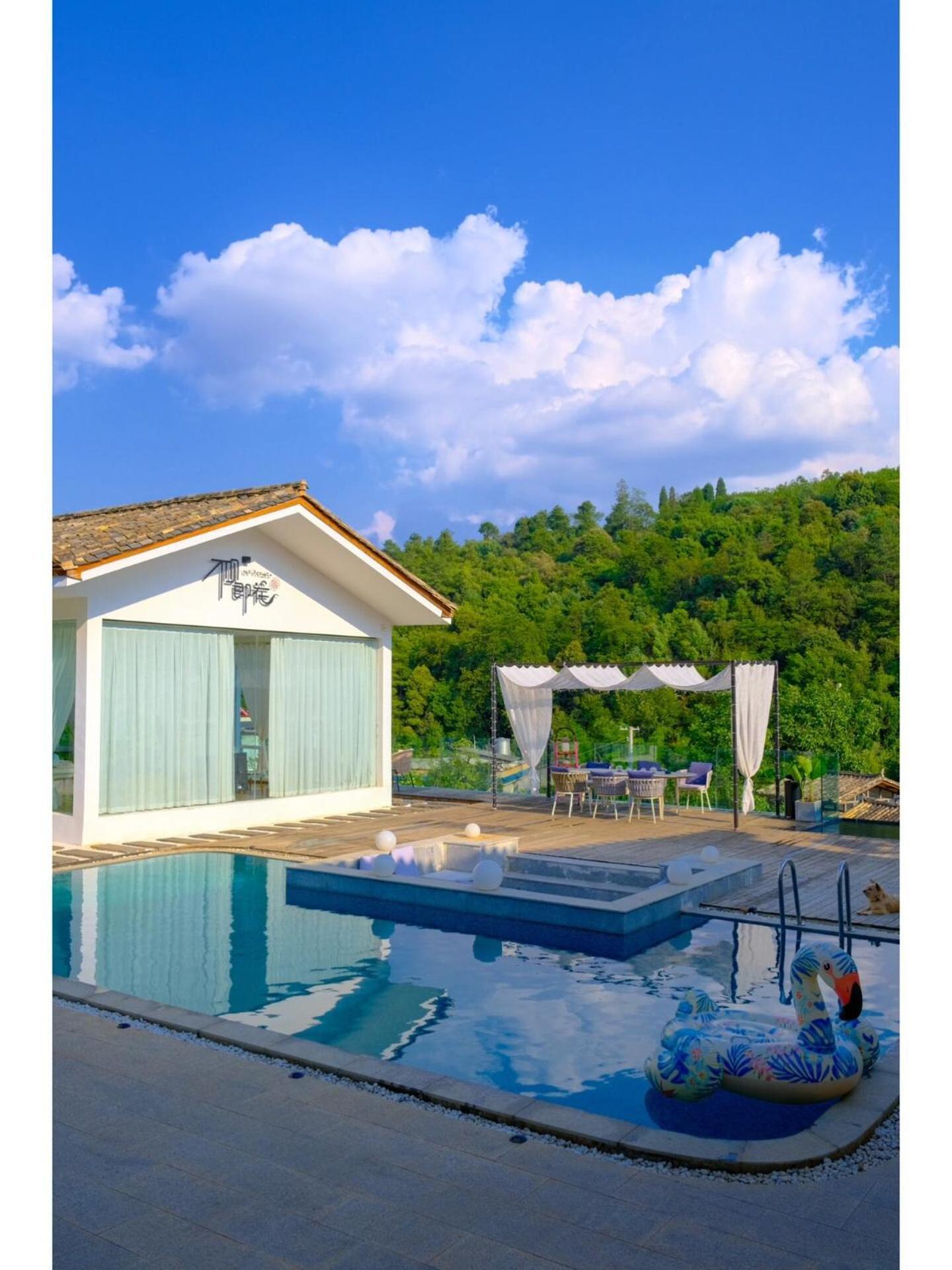 No Flowers Boutique Hostel 쿤밍 외부 사진