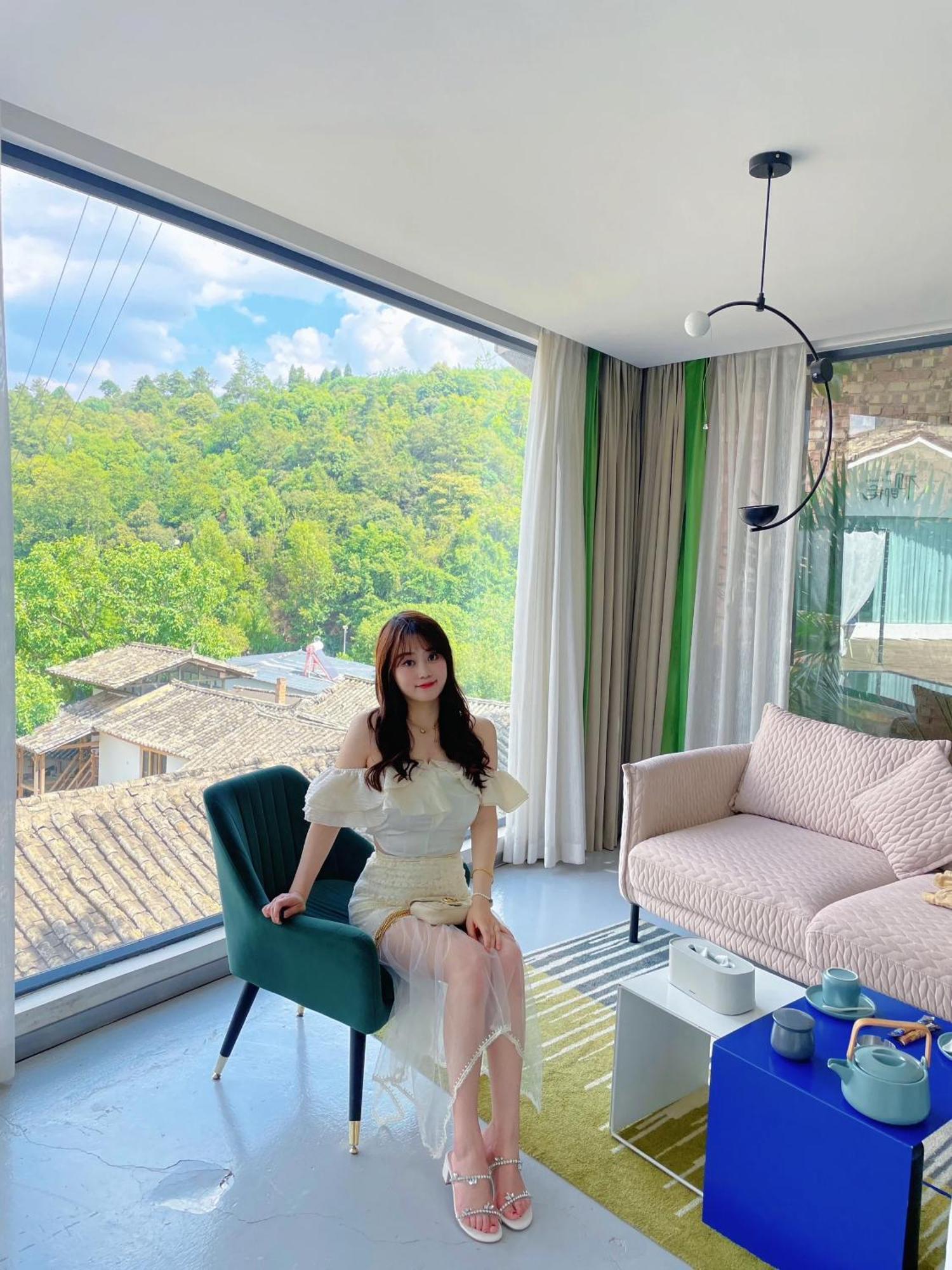 No Flowers Boutique Hostel 쿤밍 외부 사진